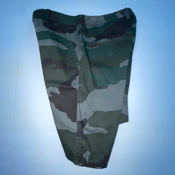 free world | Shorts | Free World Camouflage Camo Army Green Shorts